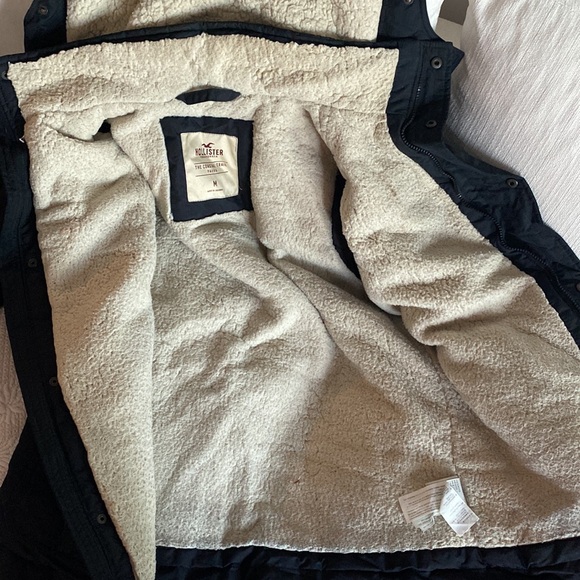 Coastal Hollister Men’s Parka Size Medium Sherpa inside - Picture 4 of 9